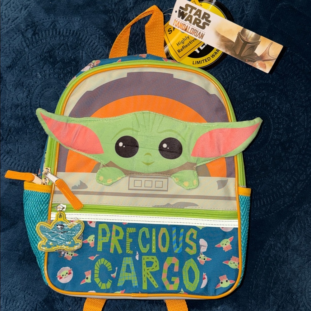 Brand New Disney Star Wars The Mandalorian Baby Yoda Backpack